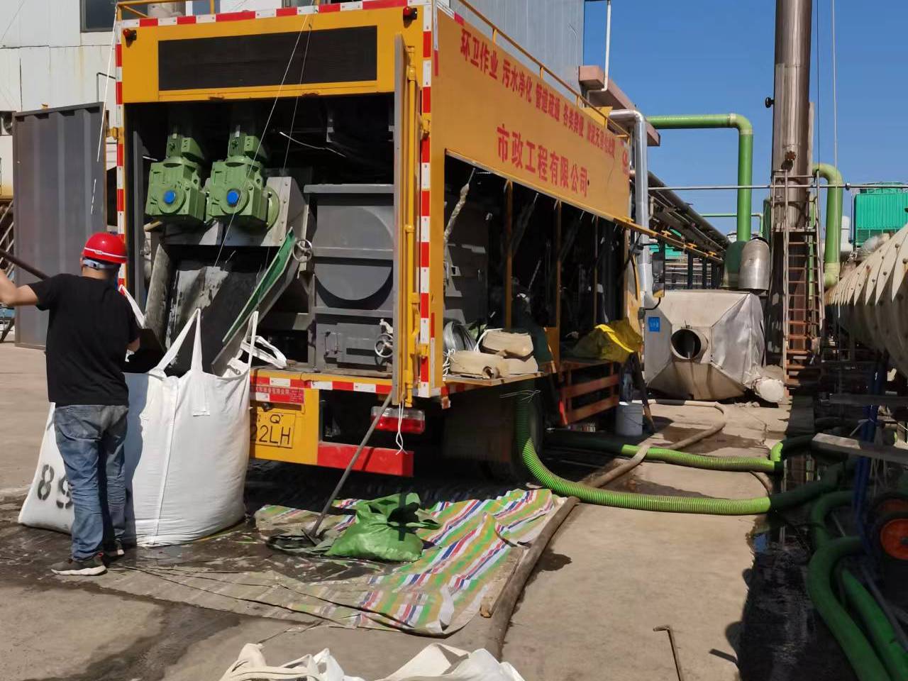 通江淤泥压干处理